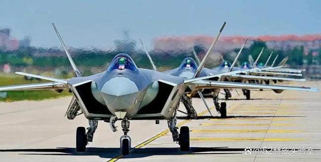 外媒：中国空军现役战机数量超美国