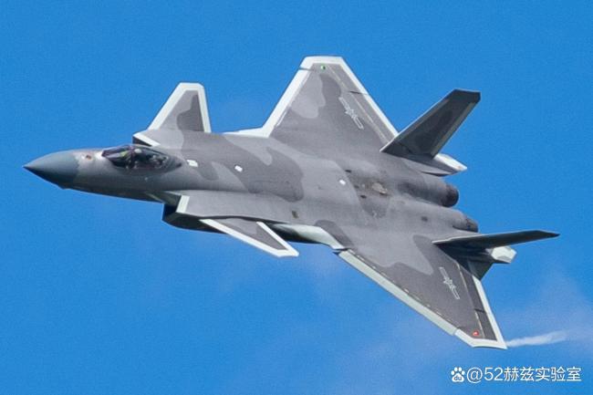 外媒：中国空军现役战机数量超美国 空中力量新时代来临